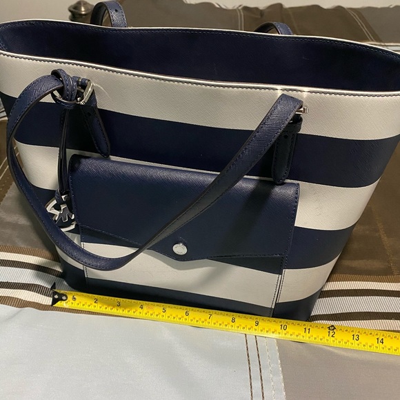 Michael Kors Bag - Picture 6 of 8